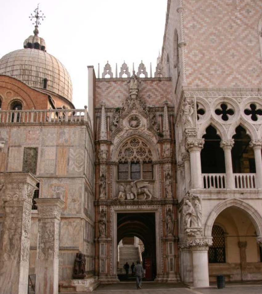 Porta della Carta